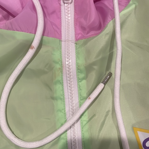 Windbreaker - Picture 7 of 7